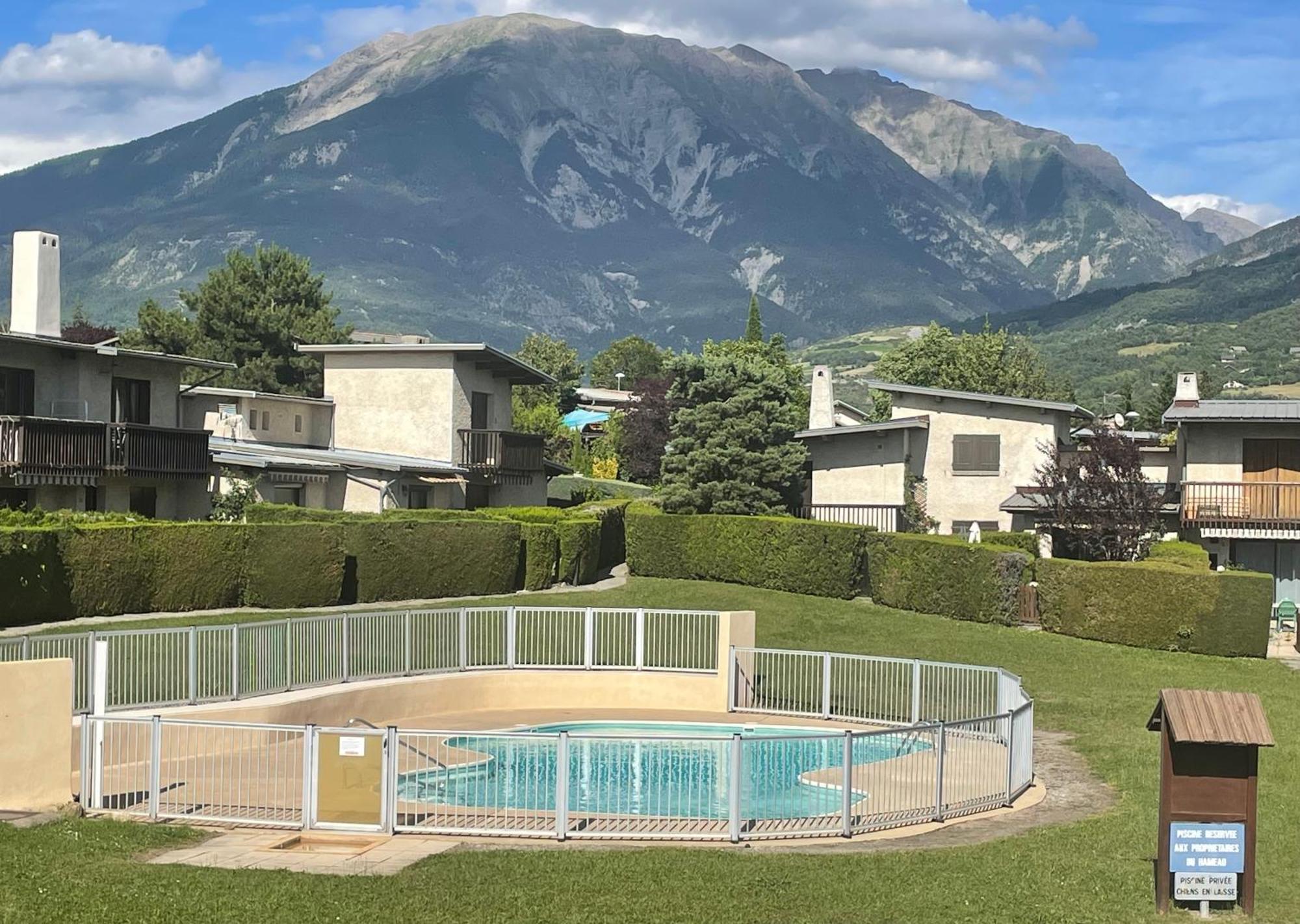 Maison Tres Agreable Avec Exterieurs, Bien Situee Au Plan D'Eau Embrun Exterior foto